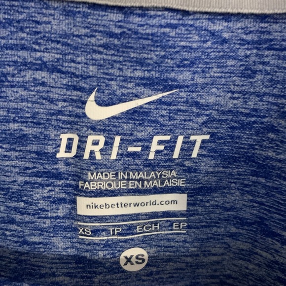 Nike Dri-Fit 1/4 Zip Long Sleeve - Picture 3 of 3